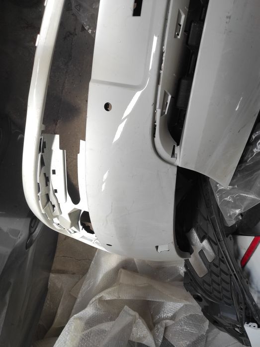 Sprzedam zderzak przedni reanult scenic III 2012 rok