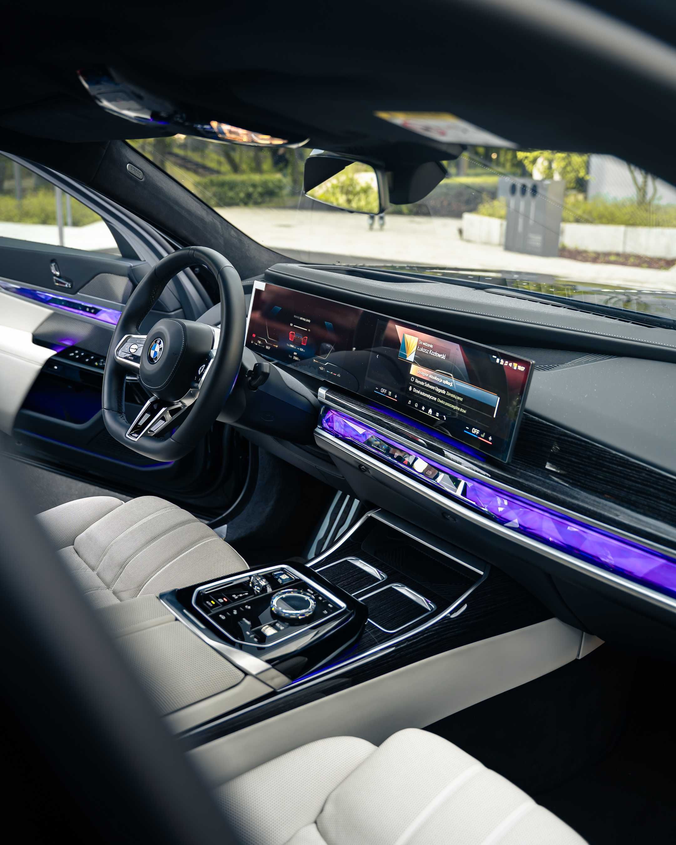 Wynajem BMW 740D G70 FULL, Wypożyczalnia aut Permium
