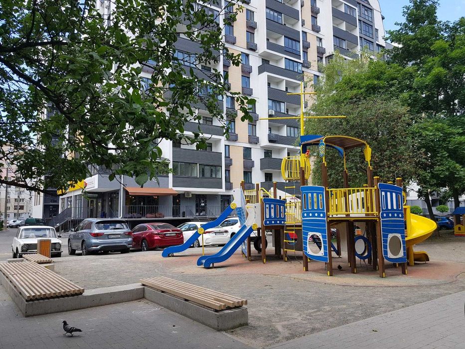 Продаж однокімнатноі квартири. Цегляний будинок. Центр