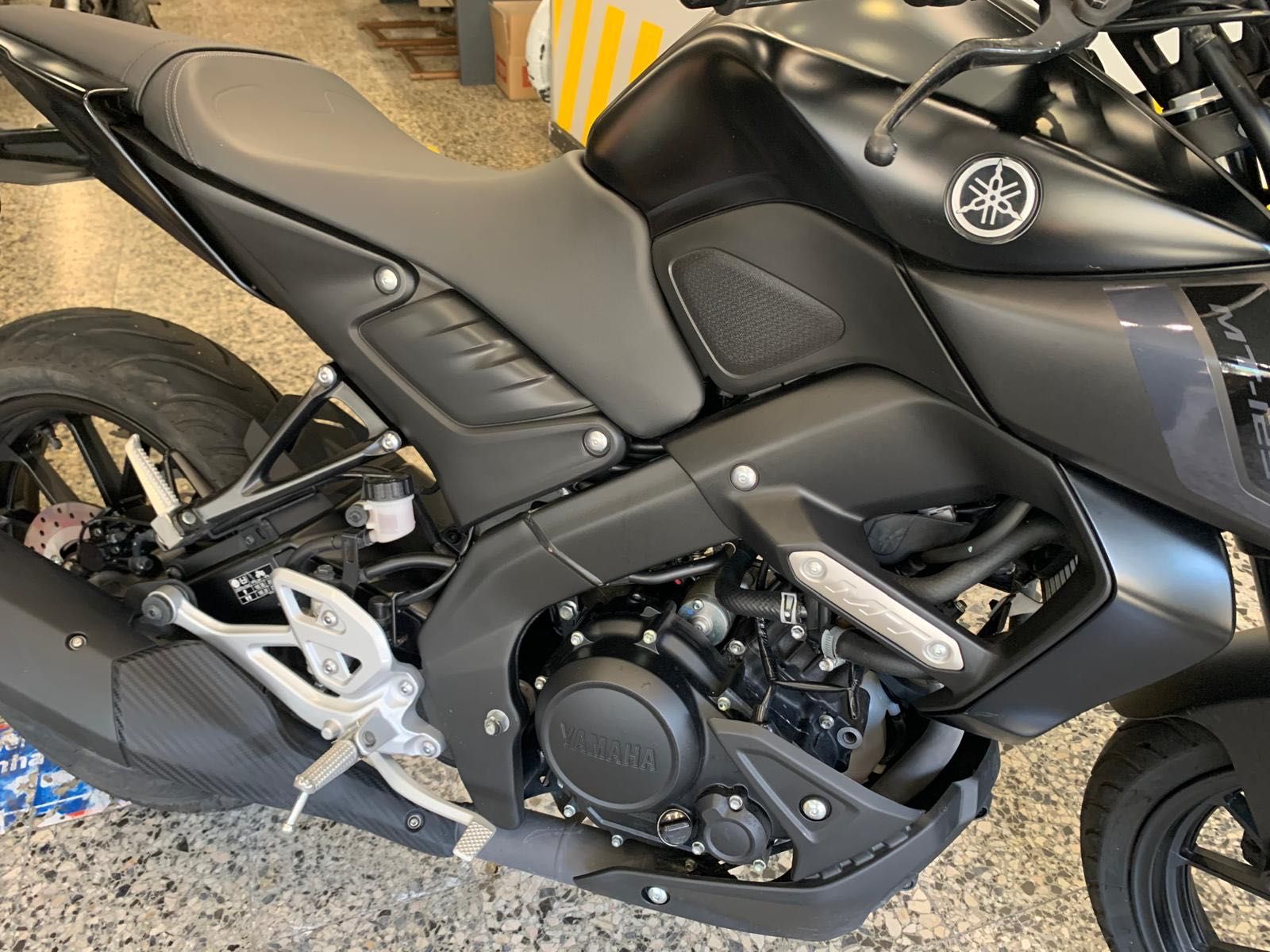 Yamaha MT 125 de 2023 como Nova 4790 Kms Garantia Fabrica