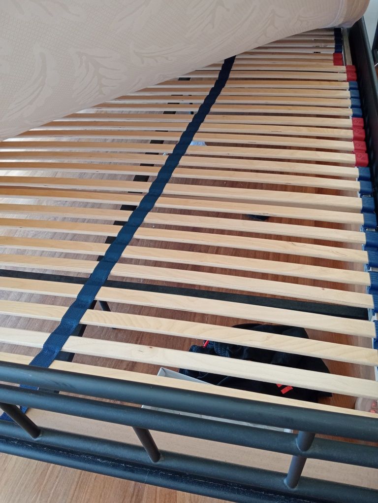 0: URGENTE Cama Metal Estrutura+Estrado+Cabeceiras (bom estado)