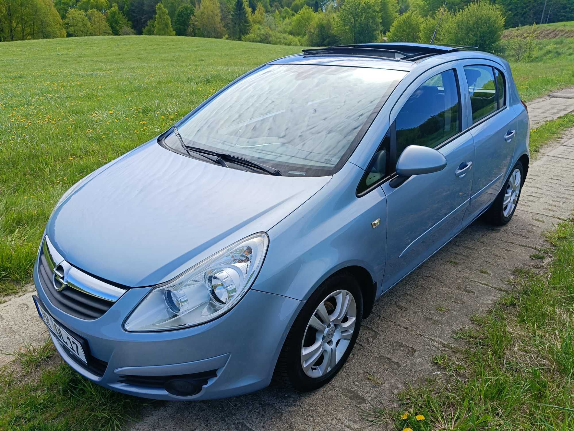 Opel Corsa D 2007 rok 1.4 B panorama klima bagażnik rowerowy