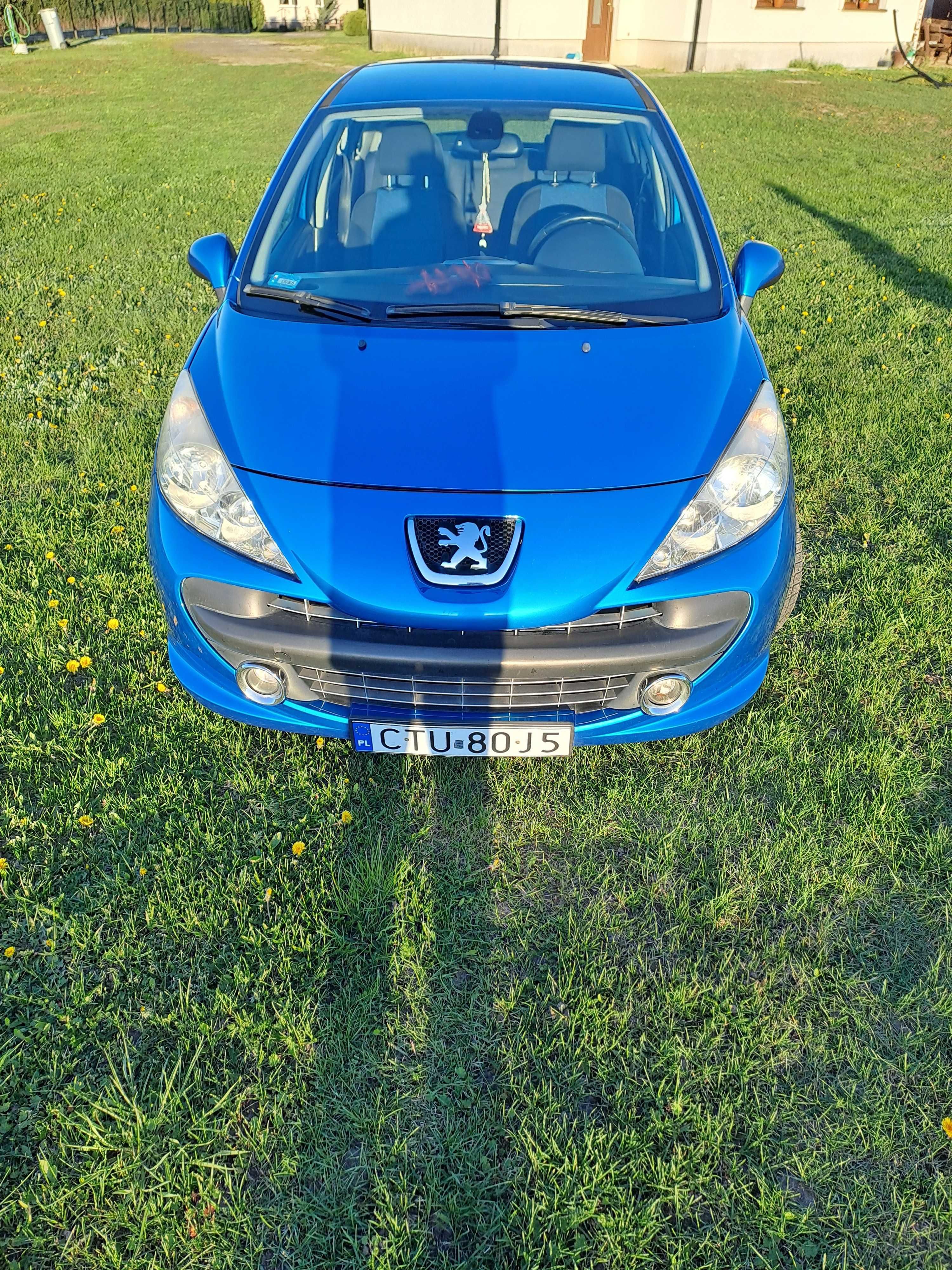 Sprzedam PEUGEOT 207  1.4 TRENDY