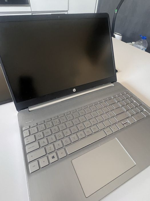 Laptop Hp- 15s-EQ008NP