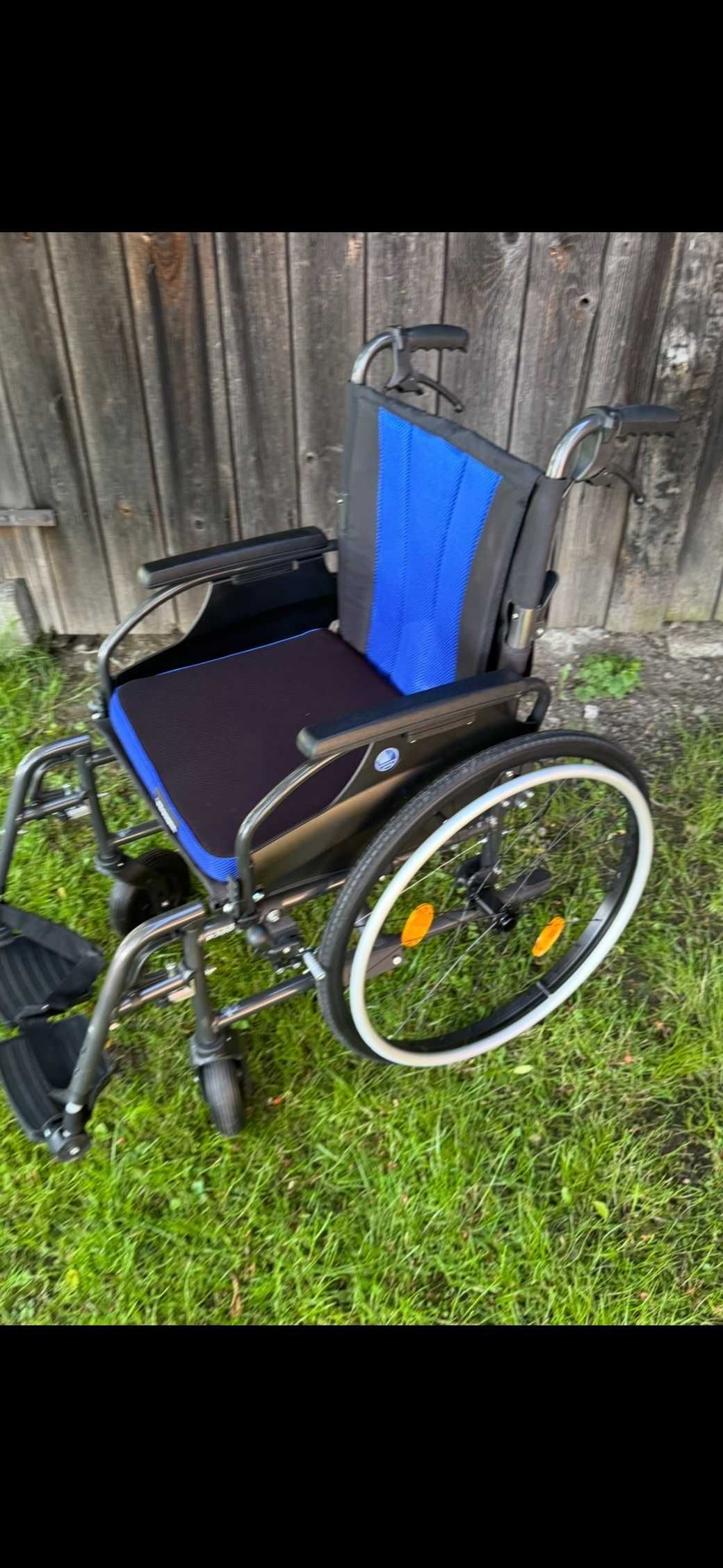 Wózek inwalidzki lekki aluminiowy