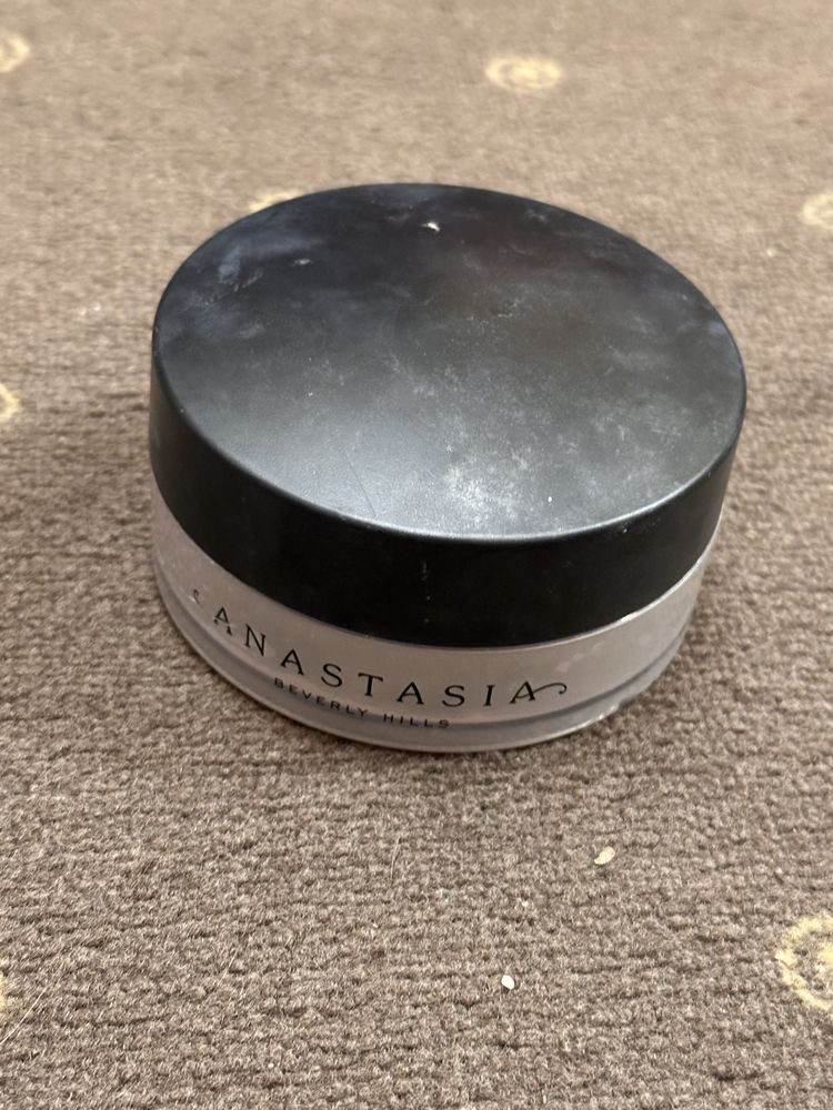 Anastasia Beverly Hills loose setting powder transluscent puder