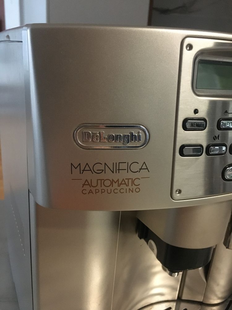 Ekspres DeLonghi ESAM3500