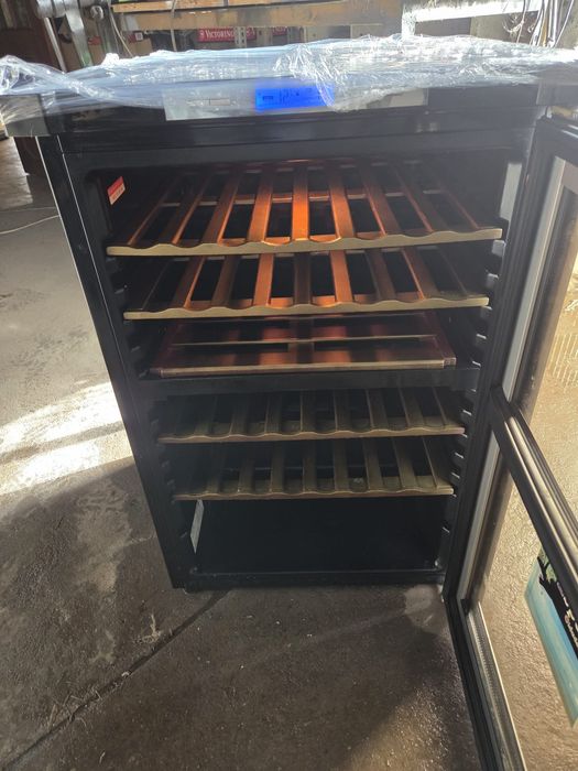 Adega para vinhos brancos e tintos