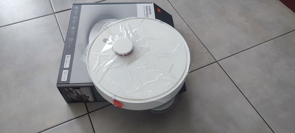 Aspirador Xiaomi Robot Vacuum S10+
Branco