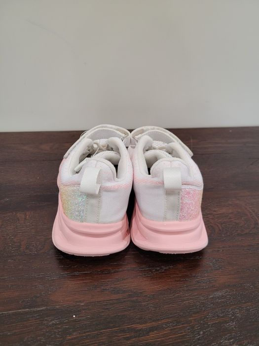 Buty sportowe firmy Sprandi rozmiar 33