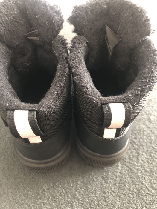 Buty zimowe chłopięce r. 29 H&M czarne