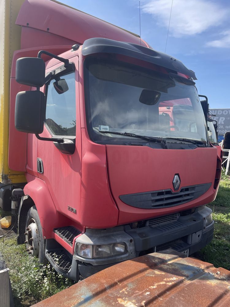 Kabina renault midlum kopmletna cala sypilana