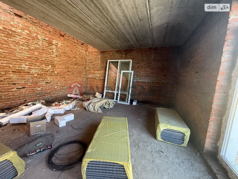 Продам 3-к  Таунхаус с.Якушенці