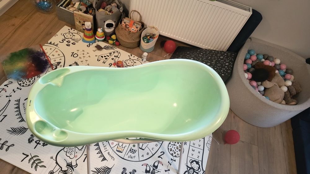 Wanienka tegababy że stojakiem