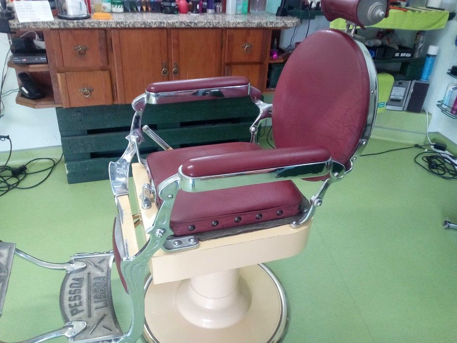 Cadeira de Barbeiro Pessoa Lisboa