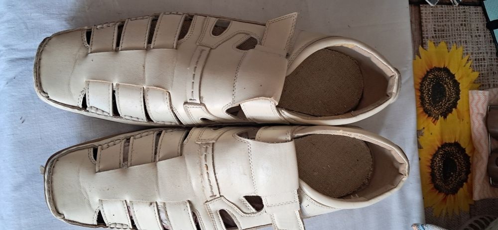 Поодам мужские сандали