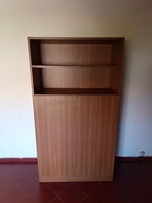 Móvel - Cama com colchão