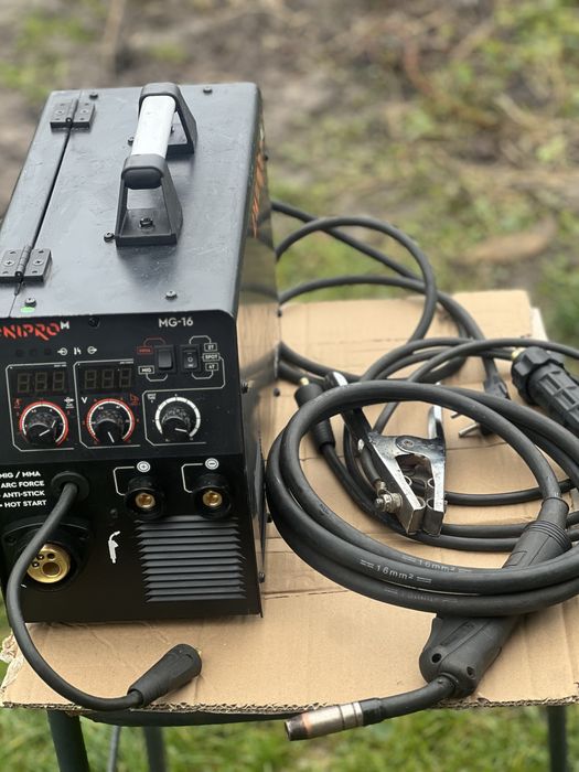 Зварювальний напівавтомат Dnipro M MG-16
