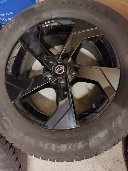 Alufelgi z oponami zimowymi Nissan X-Traill 17"