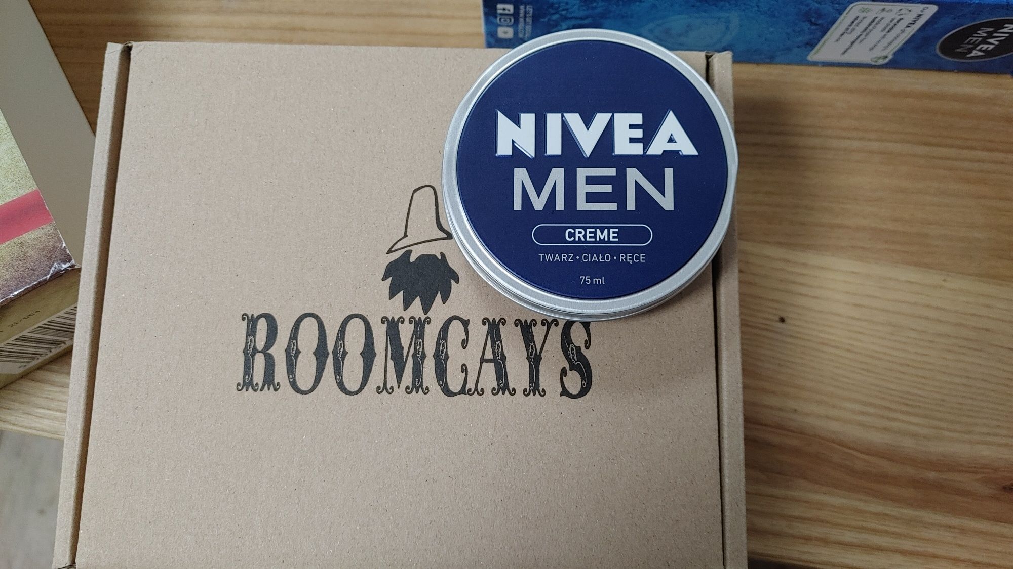 Roomcays Zestaw kosmetyków do brody plus krem nivea nowe