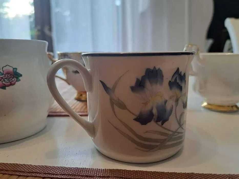 Filiżanki różne wzory.