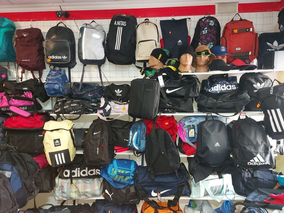 Футбольний м'яч Adidas Tiro Club Football №5 HT2430 .