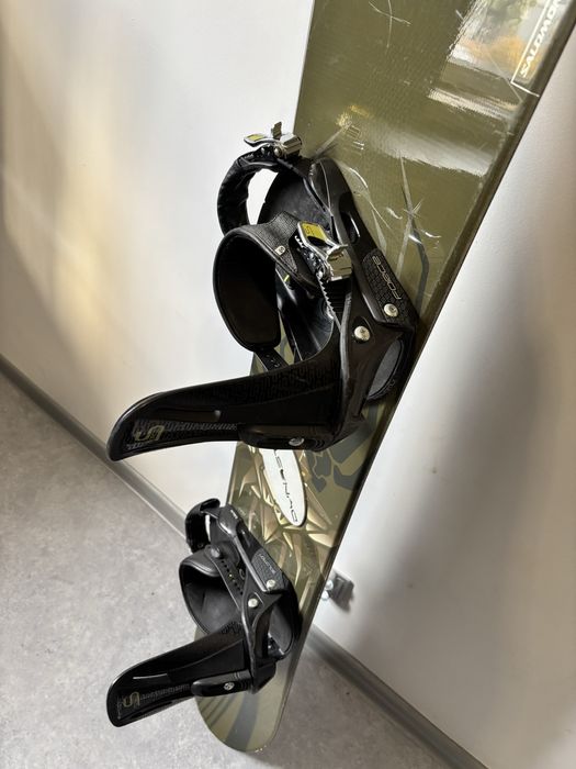 Deska snowboardowa Salomon Mandate 155cm
