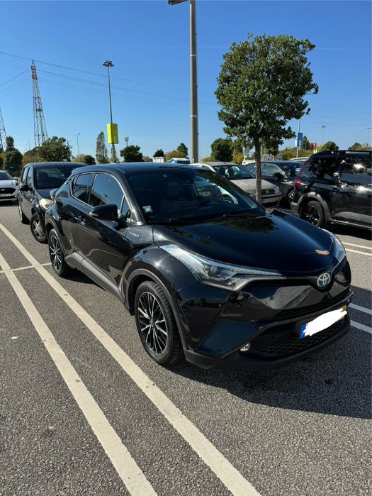 Toyota CH-R 1.8 HSD Exclusive + P.Luxury