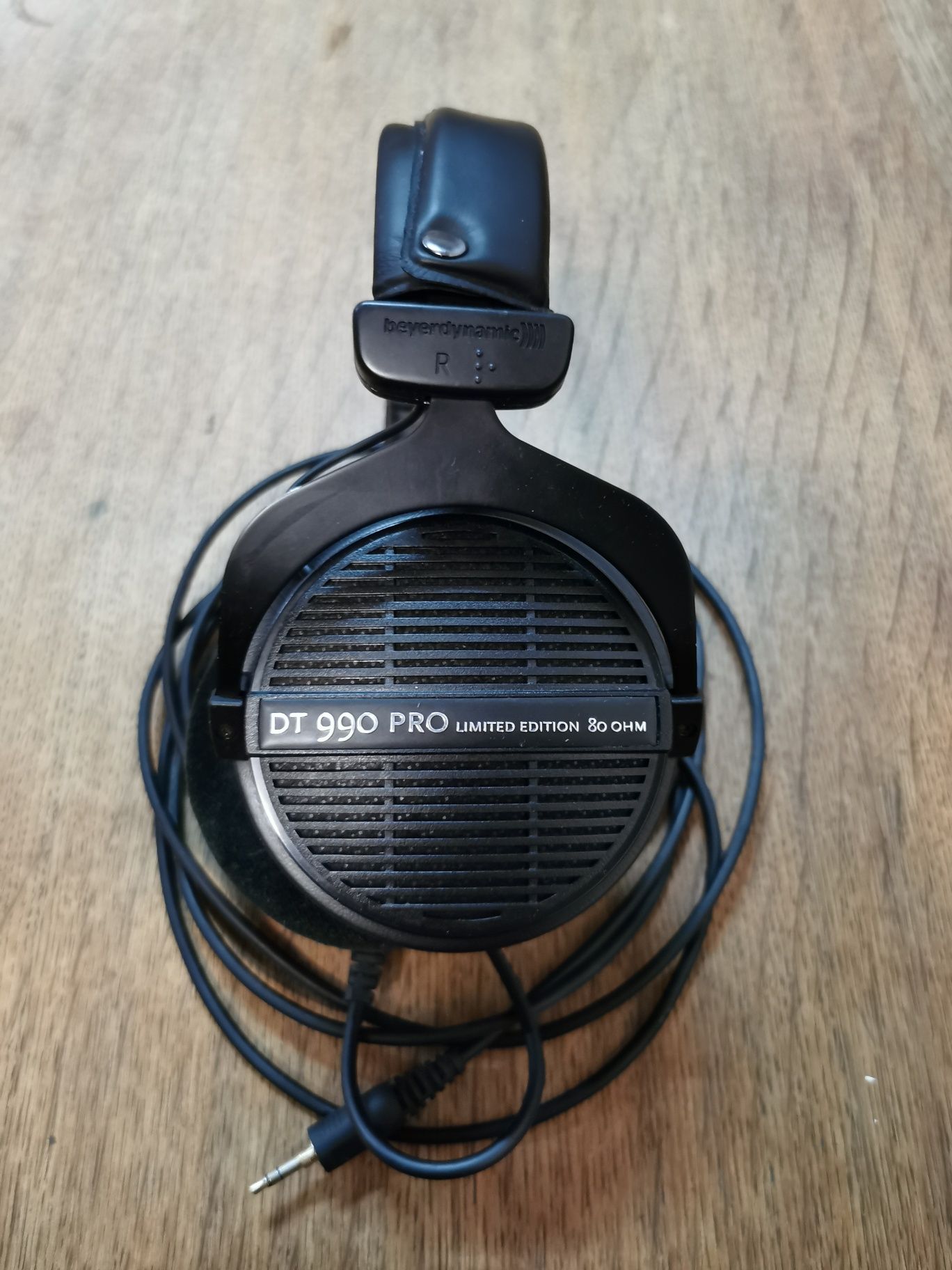 Beyerdynamic DT 990 Pro 80 Ohm Limited Edition