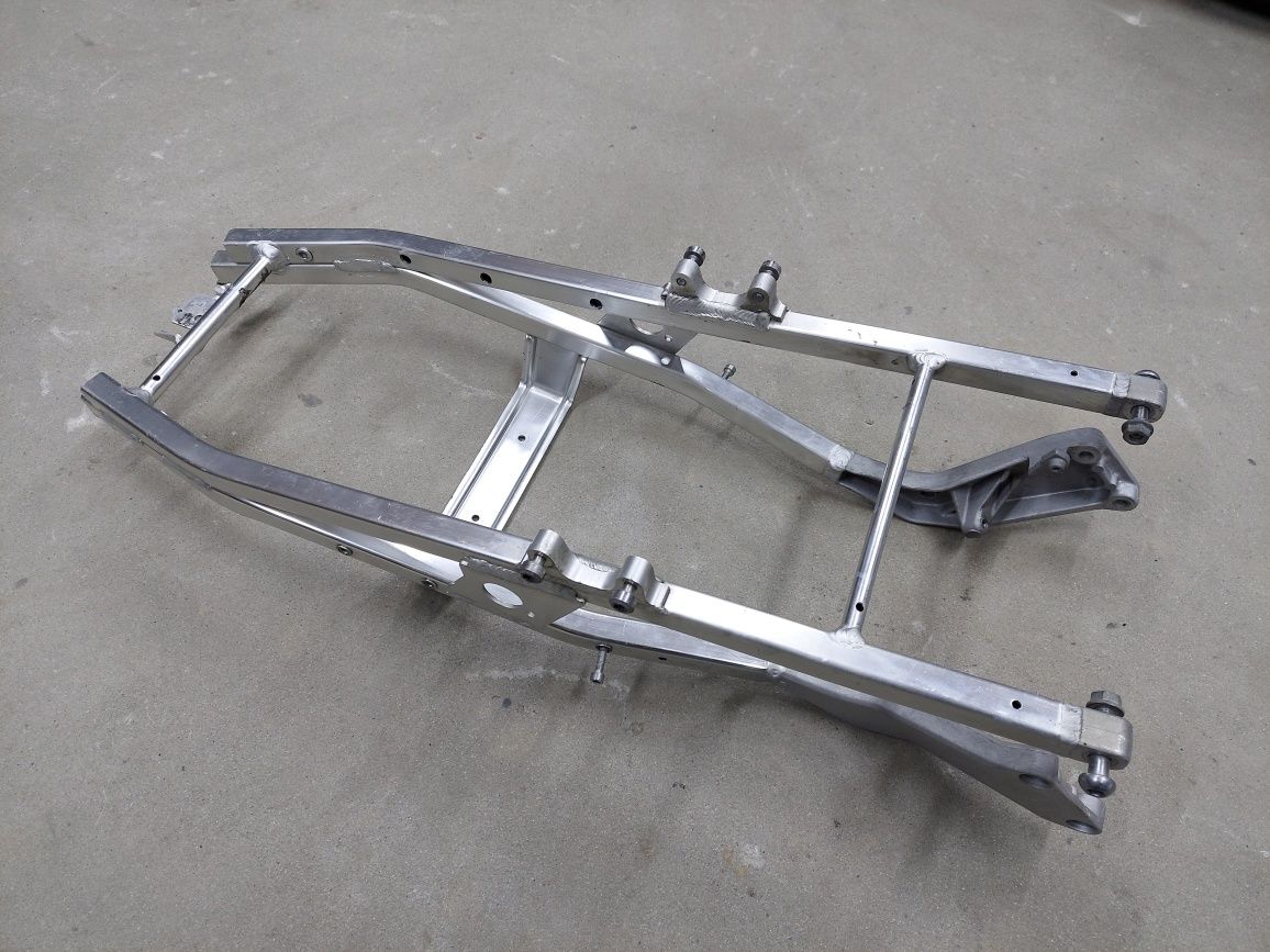 Stelaż tył Honda 929 Rama tylna ogon zadupek subframe