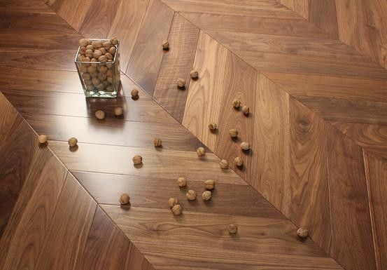 Французька ялинка, однополосна дошка, масивна дошка.