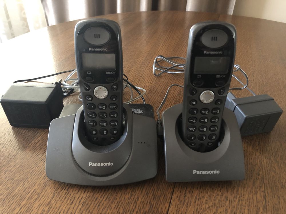 Panasonic KX-TG1107UA на дві трубки