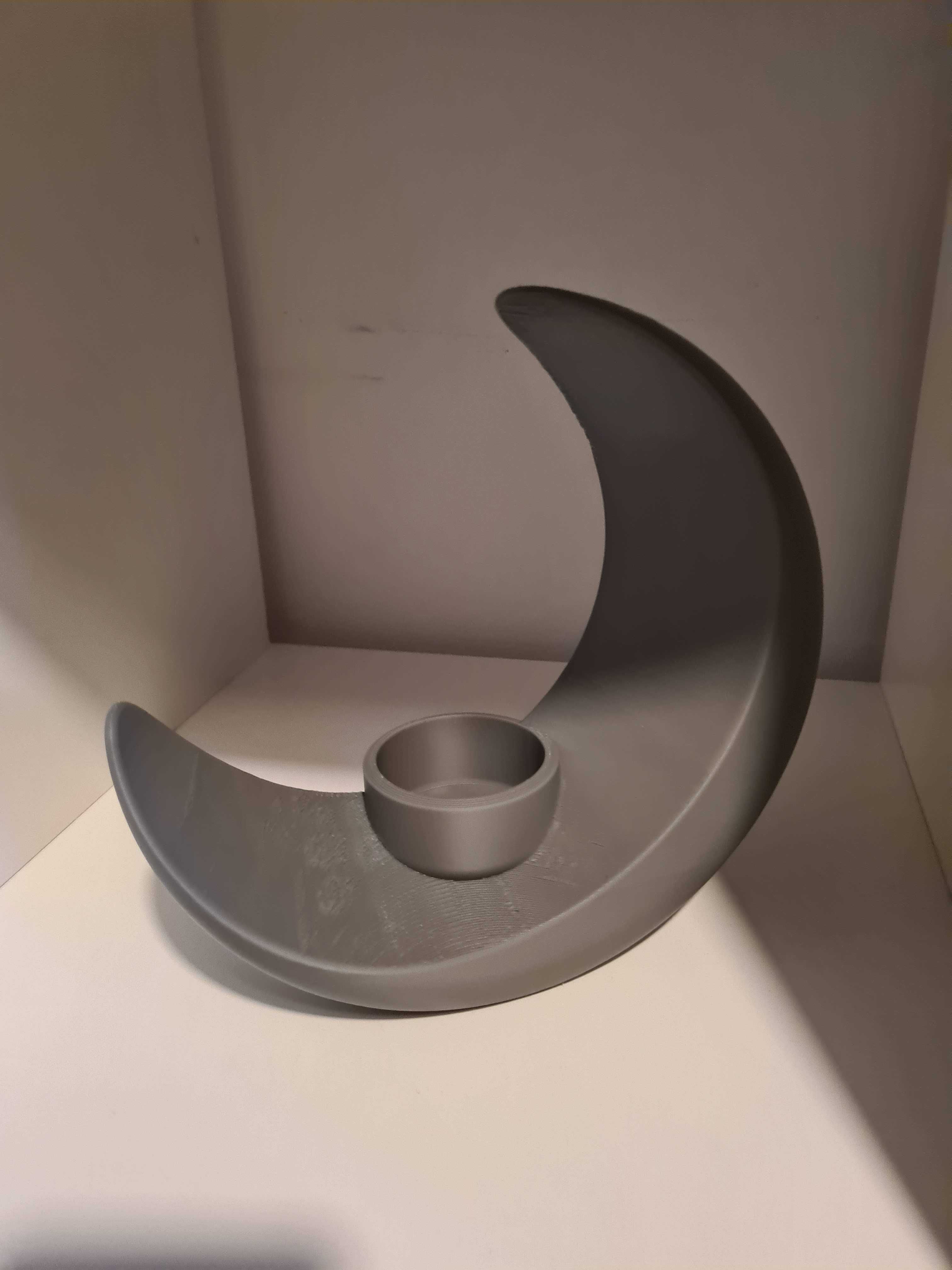 Decore a sua casa com este objeto unico em forma de lua.