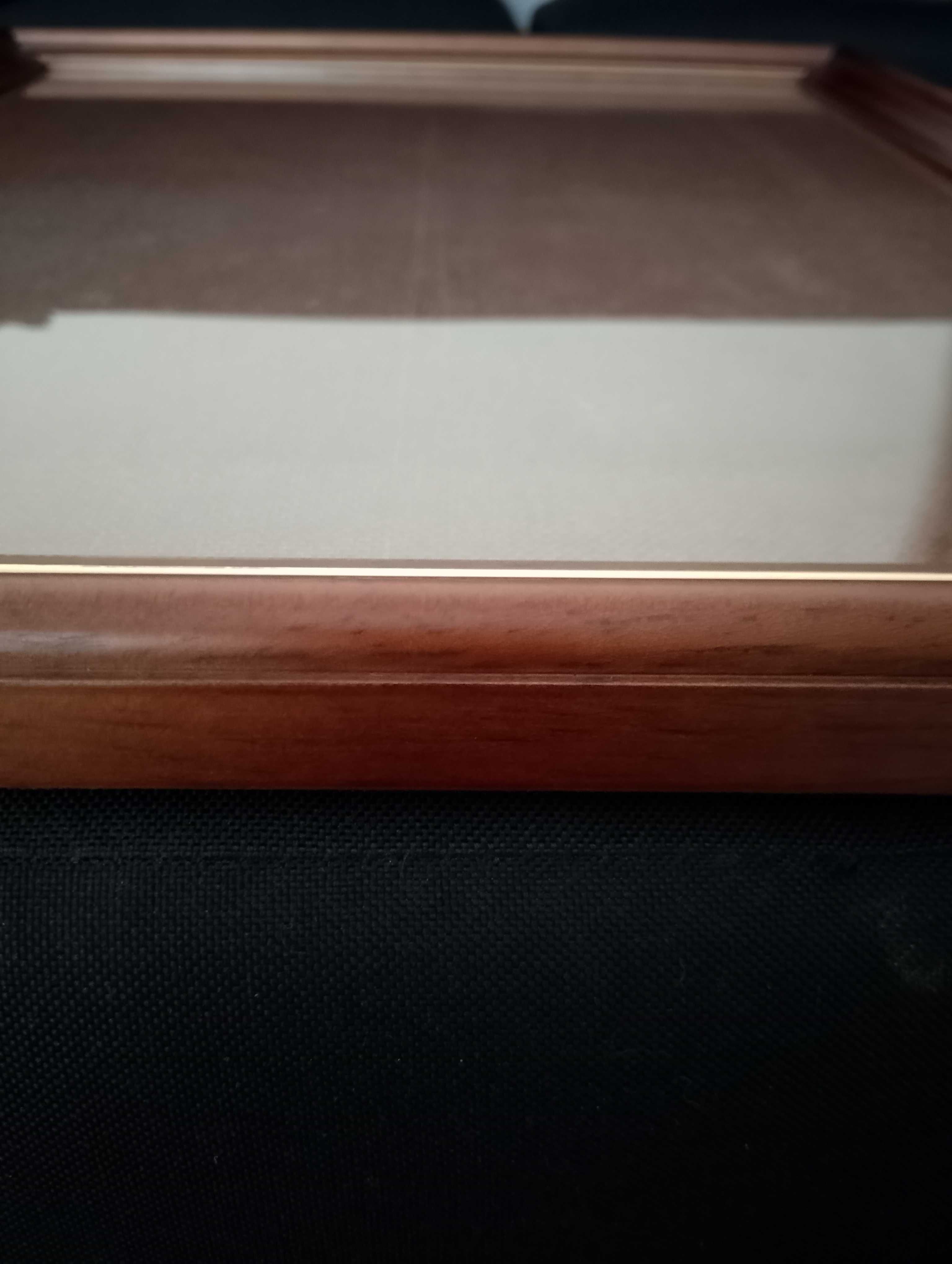 Moldura em wenge
