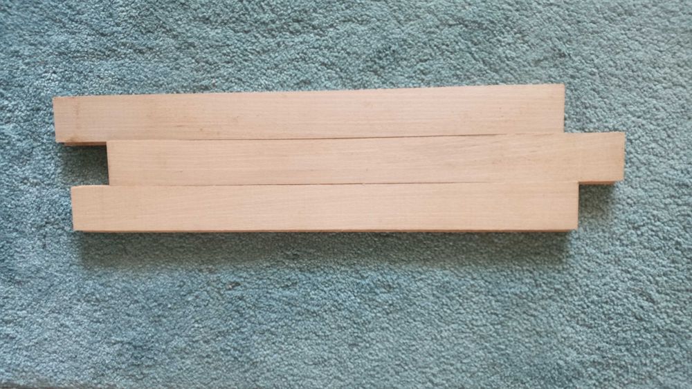 Паркет  натуральний Граб.  450 х 40 х 16.    25 кв.м