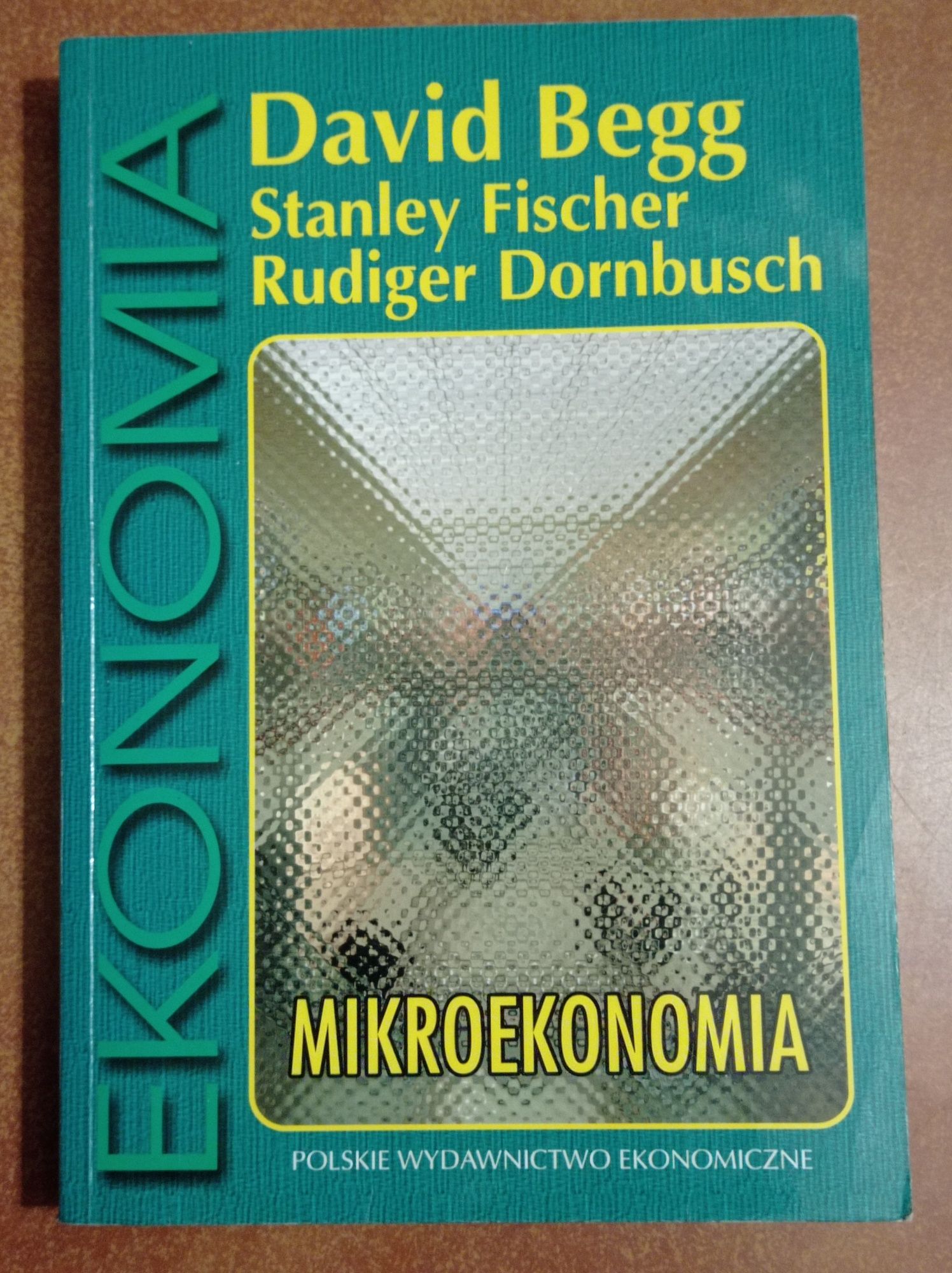 7 książek Ekonomia międzynarodowa Mikroekonomia Makroekonomia