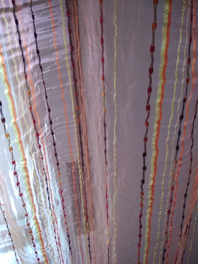 Quadros, tapetes, cortinas, etc. Toda a decoração 28€