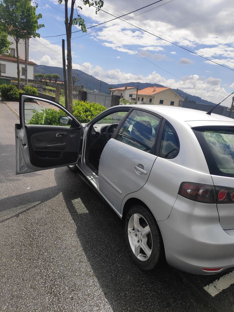 Seat Ibiza 6L - 1.4 75 Cv