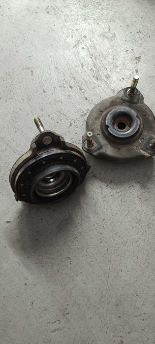 Опоры с подшипниками Kia Sportage 2015