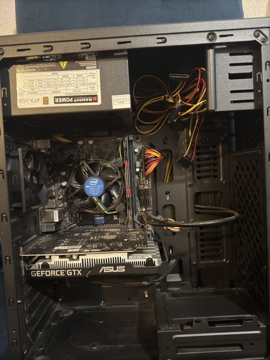 Komputer Kowalski Core i5-10400F, 16GB, GTX 1650, 512GB.