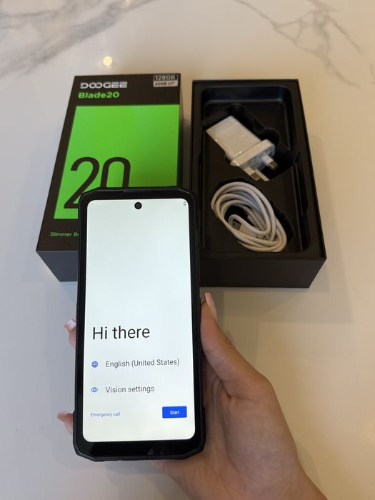 Смартфон DOOGEE Blade 20 4/128GB