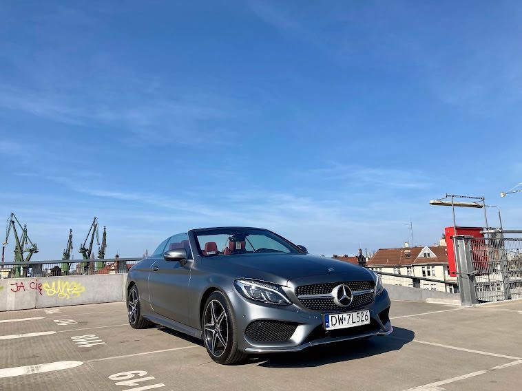 Wynajem długoterminowy aut Mercedes Limuzyna premium Cabrio, GLB 35AMG