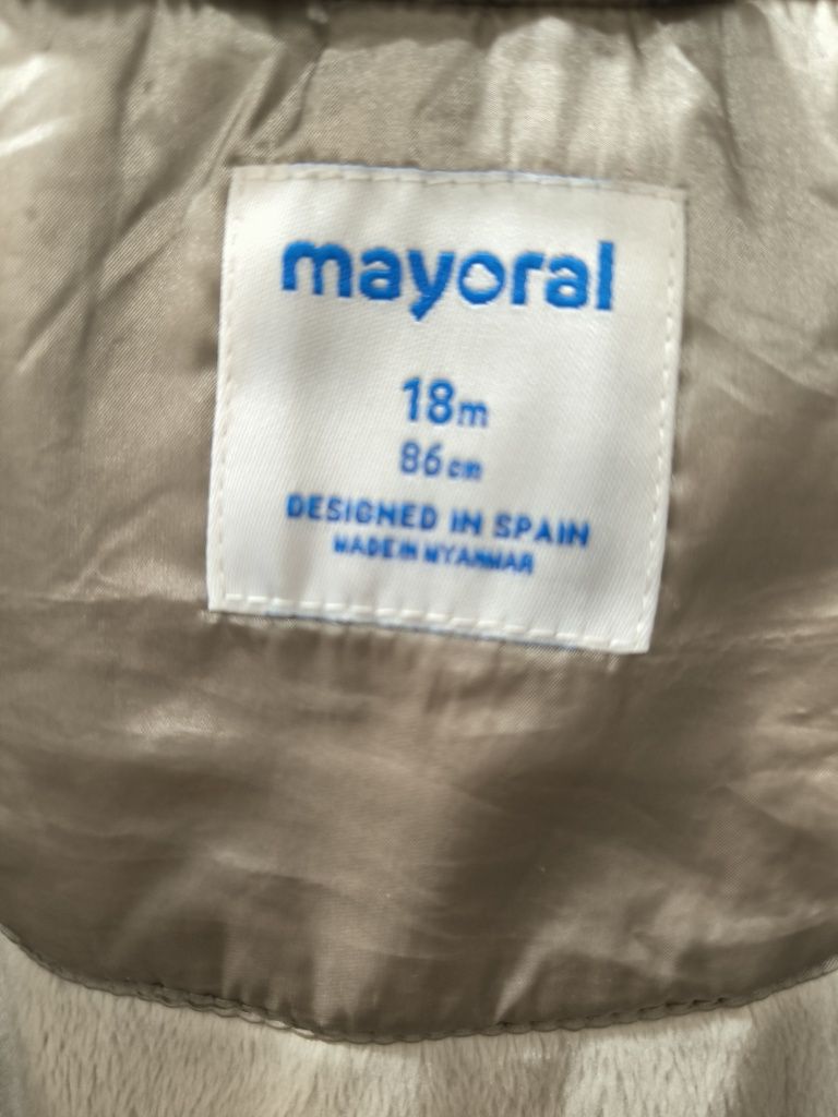 Демі куртка Mayoral 86 розмір