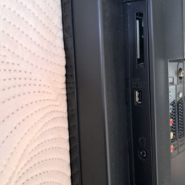 Телевізор Sharp, 32 діагональ