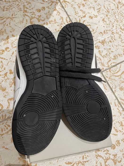 Кросівки kazar, 36 розмір