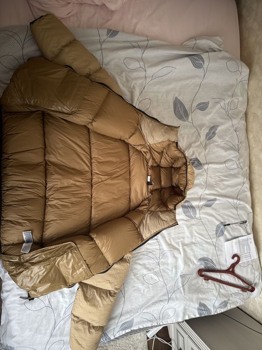 Продаю пуховик пума змимовий