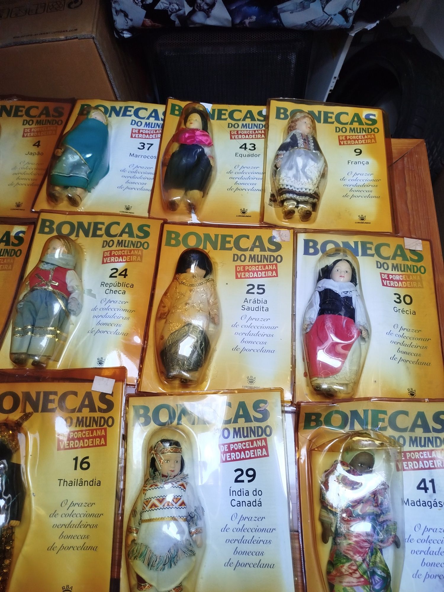 Bonecas do mundo 26 bonecas