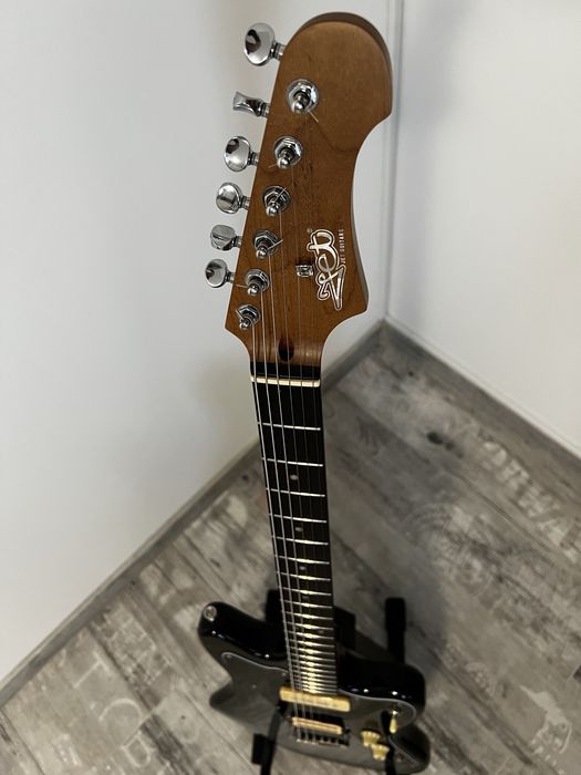 Електрогітара JET Guitars JJ-350 Baritone Moonburst + DiMarzio x2n