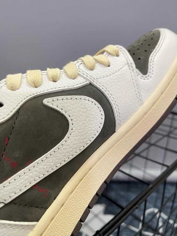 Jordan 1 Retro Low OG SP Travis Scott Reverse Mocha (PS) R.43