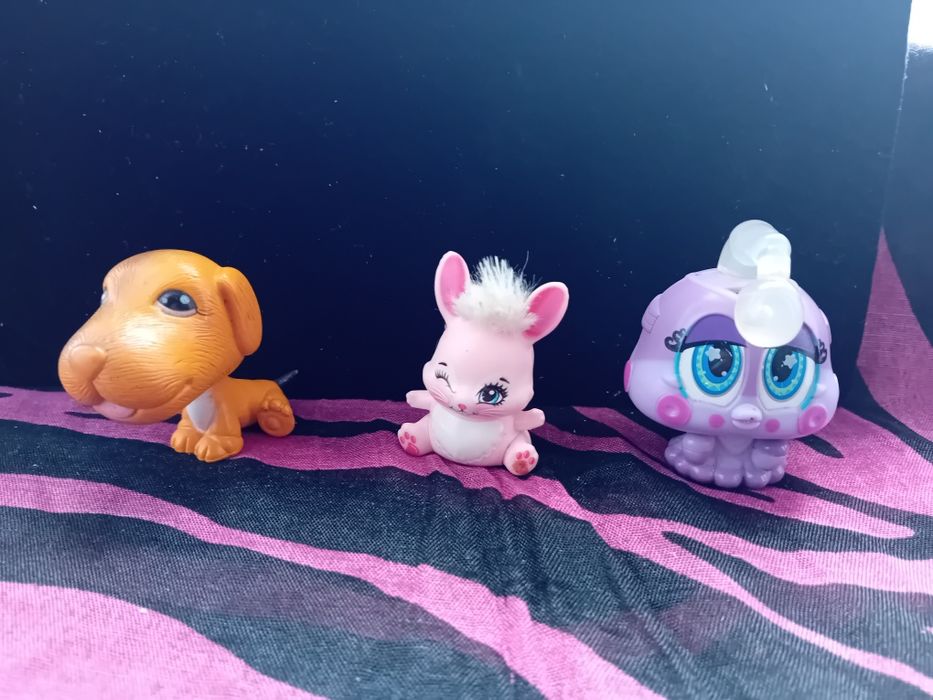 Фігуркі  LPS , та інші персонажі  з мультфільмів